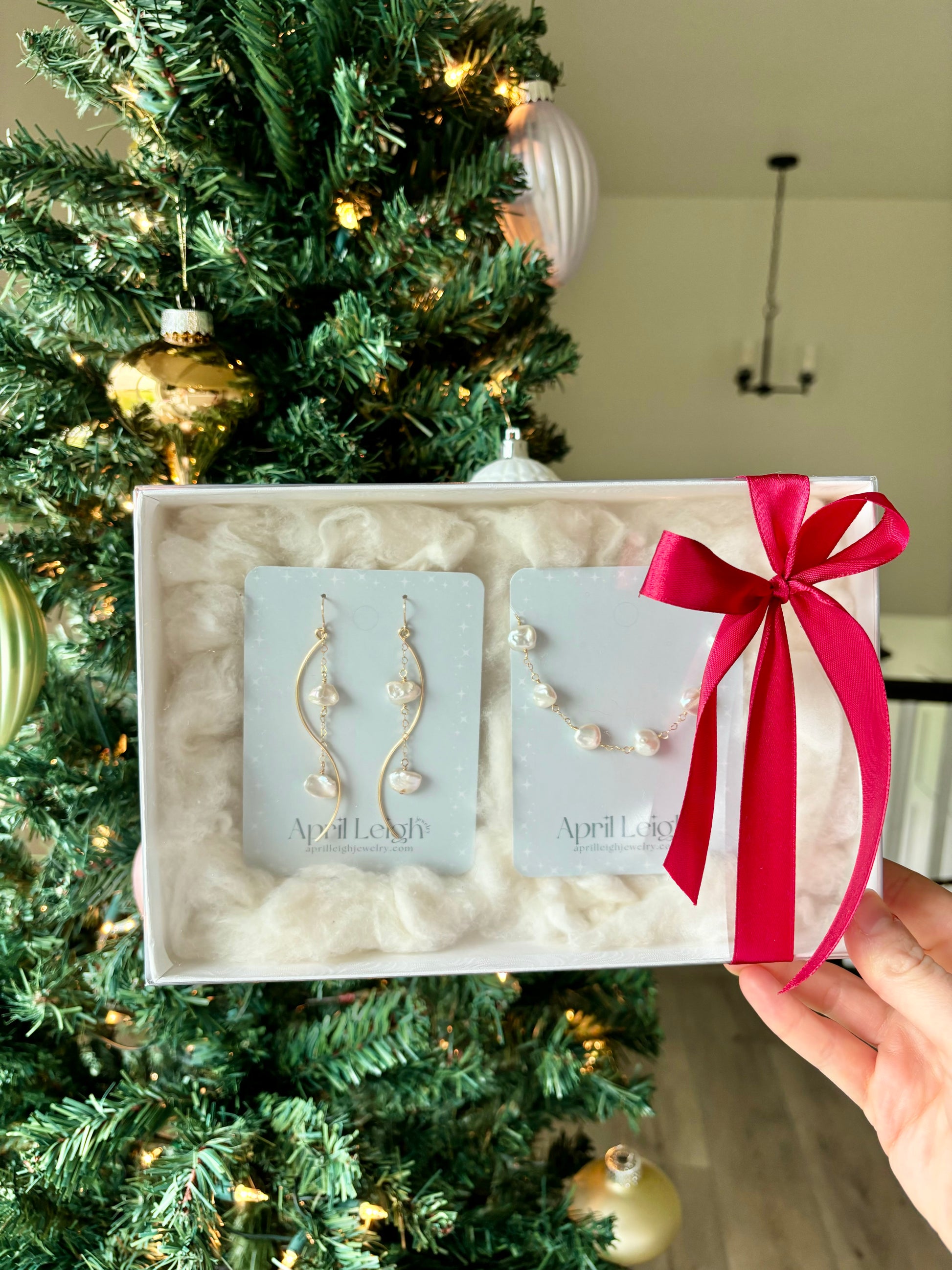 Wrapped & Ready: Charlotte Jewelry Set