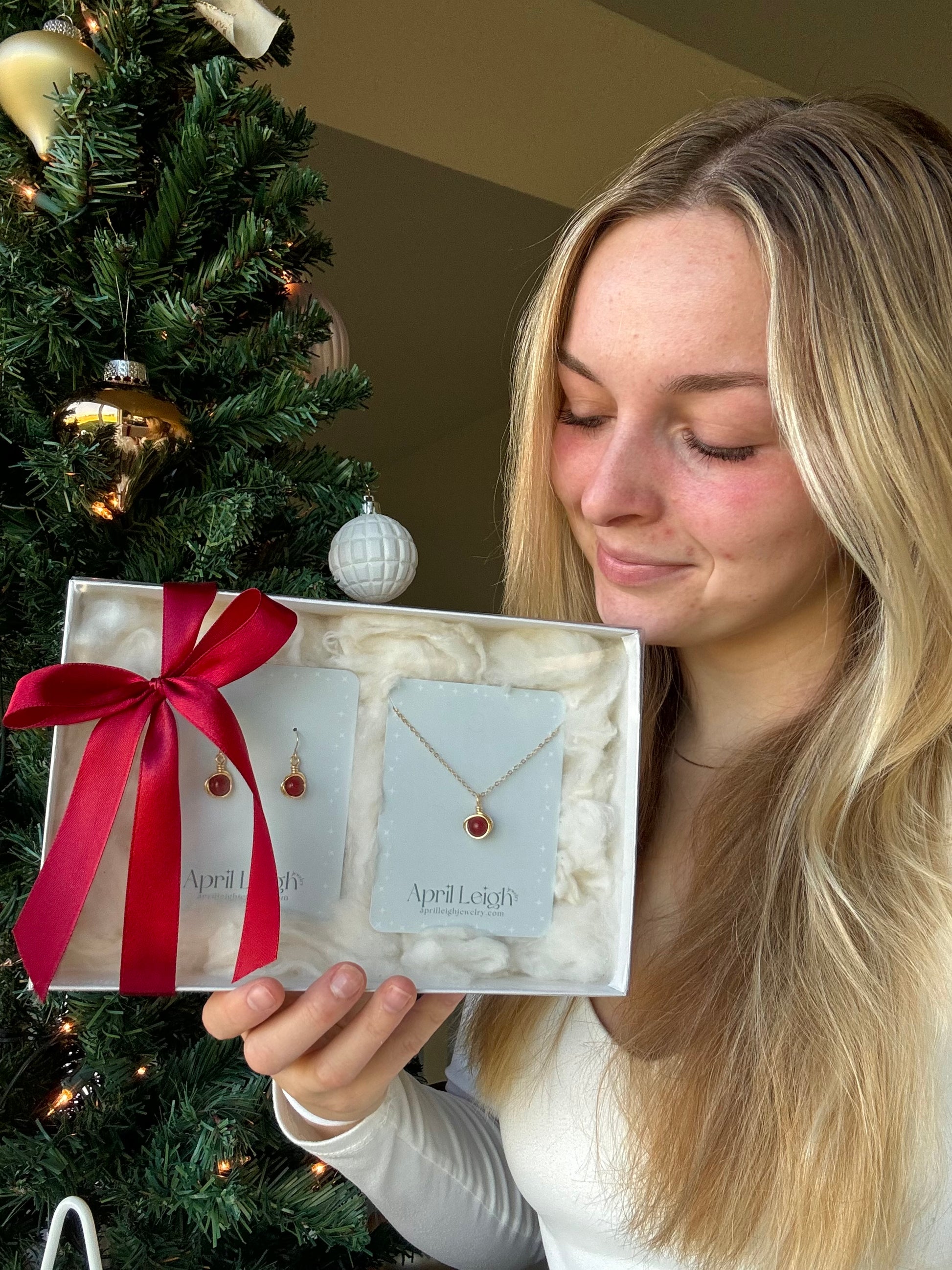 Wrapped & Ready: Classic Jewelry Set