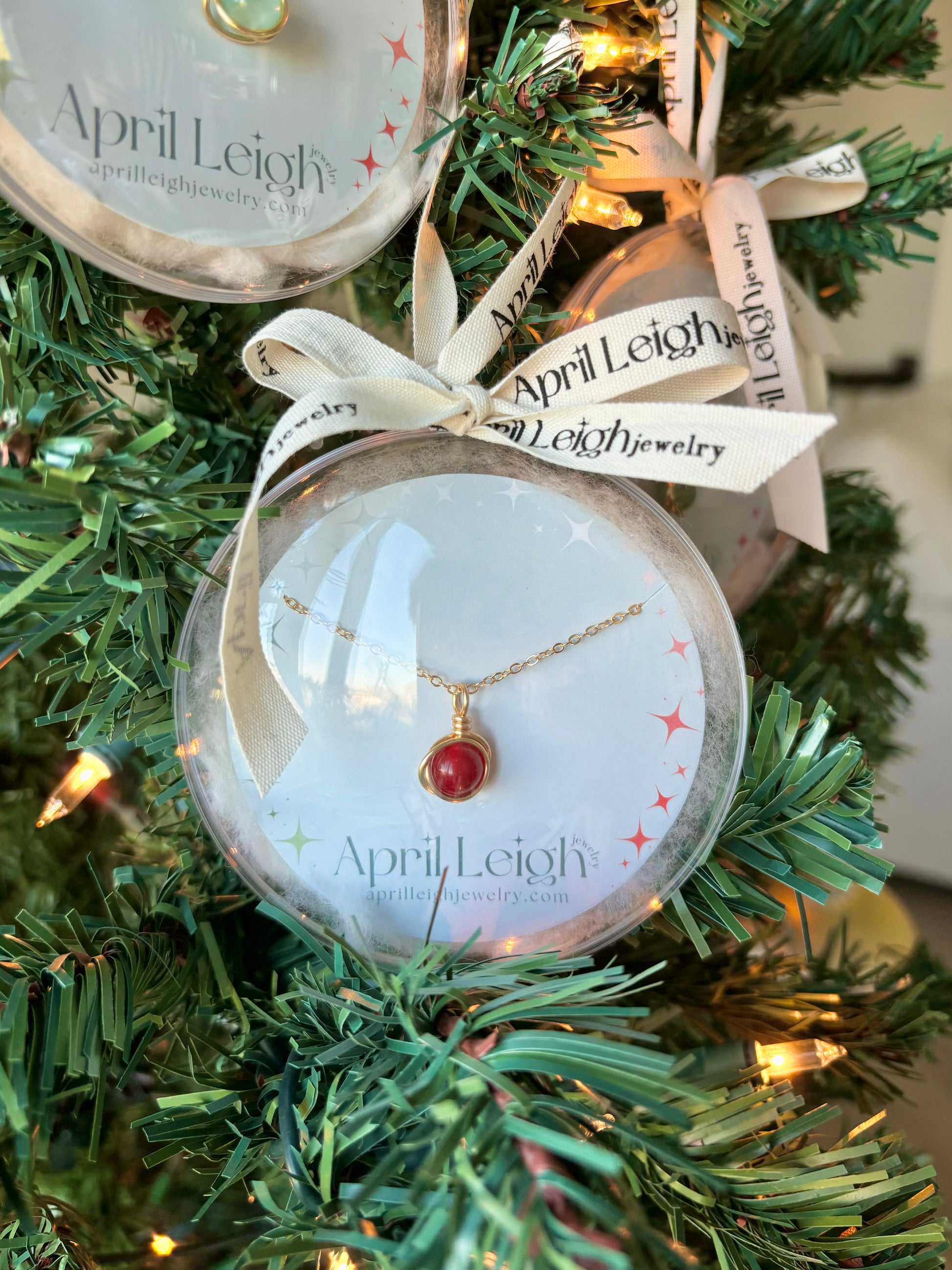 Stocking Stuffer Ornaments: Gina Necklace