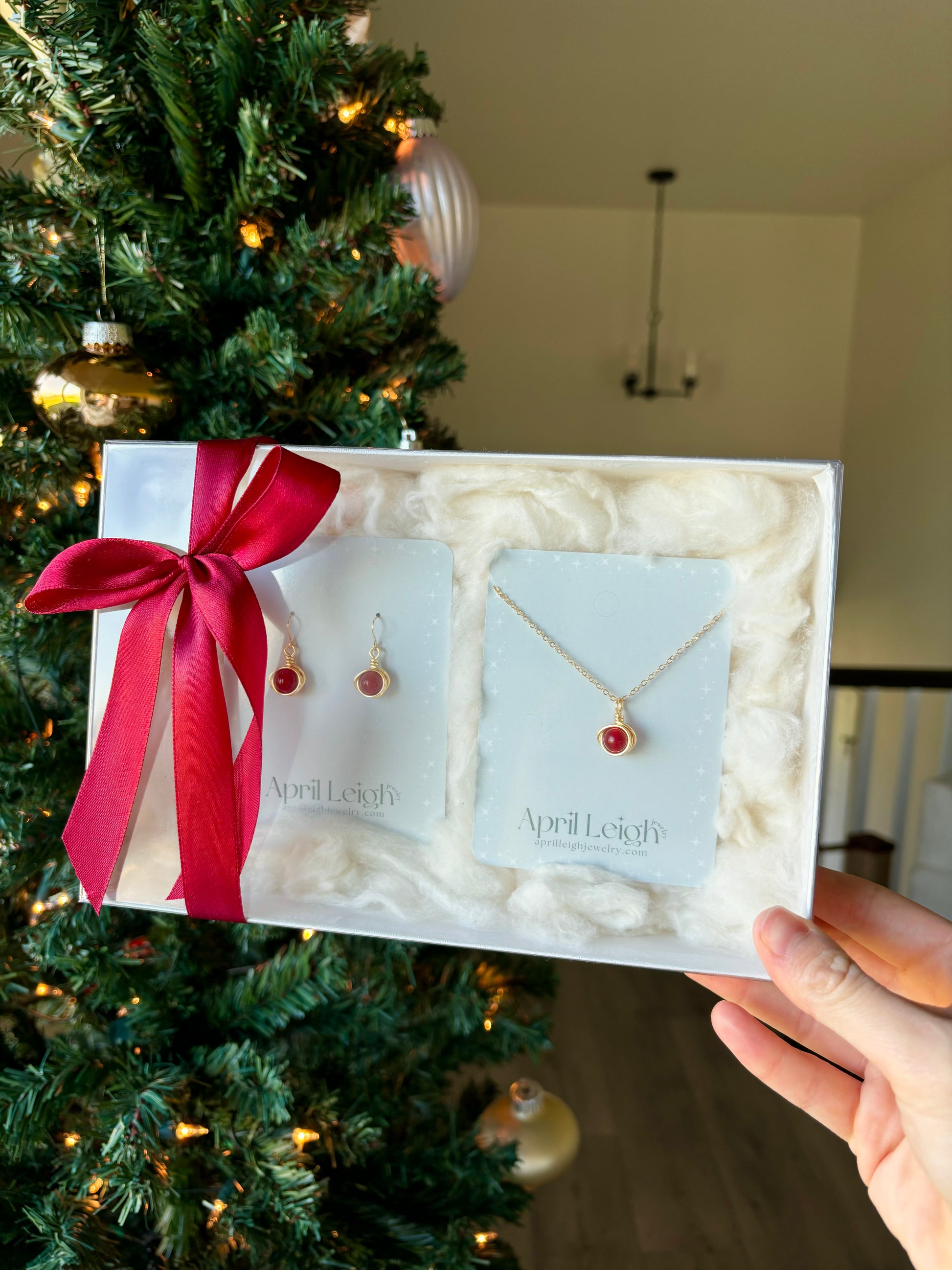 Wrapped & Ready: Classic Jewelry Set
