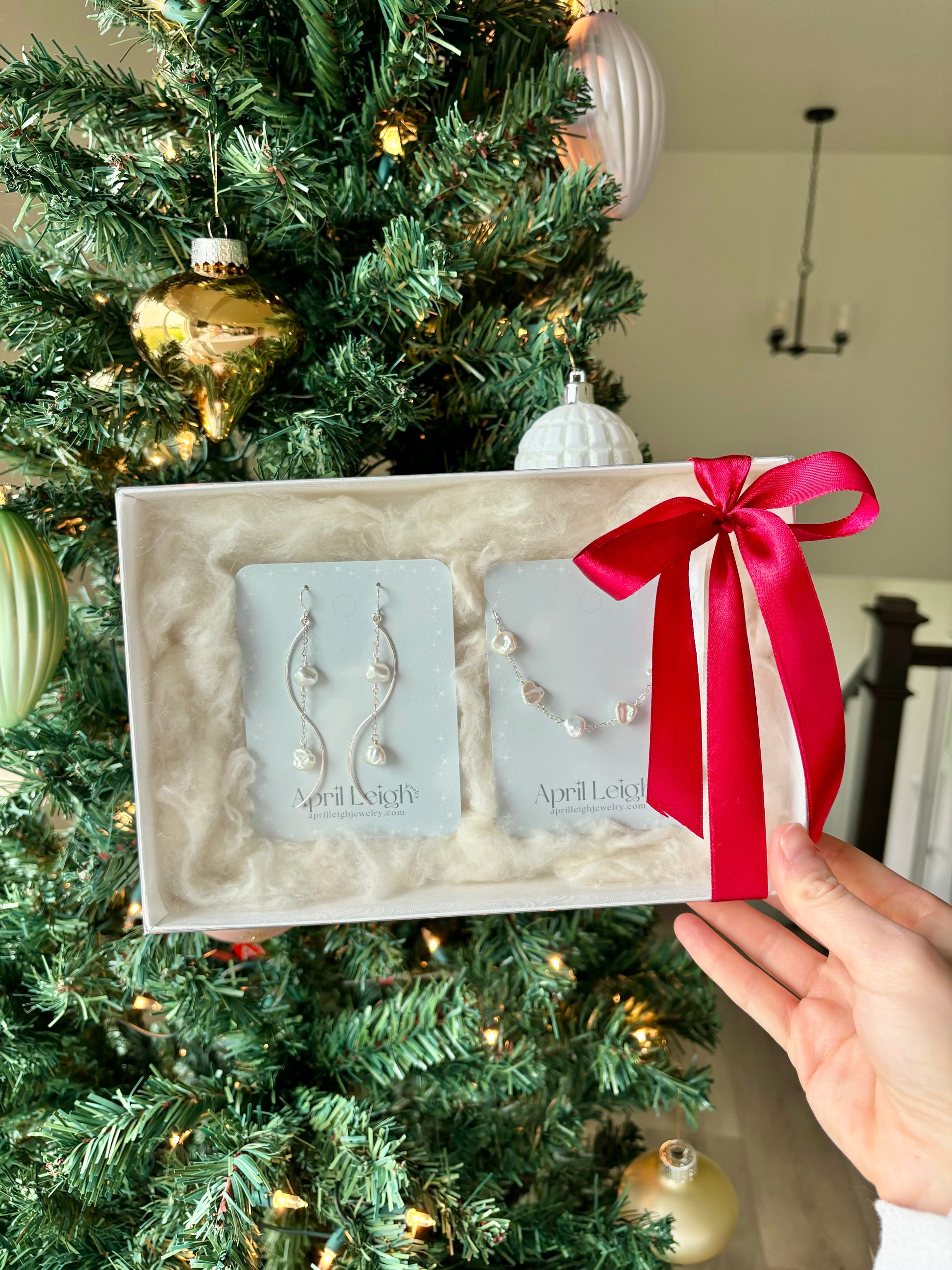 Wrapped & Ready: Charlotte Jewelry Set