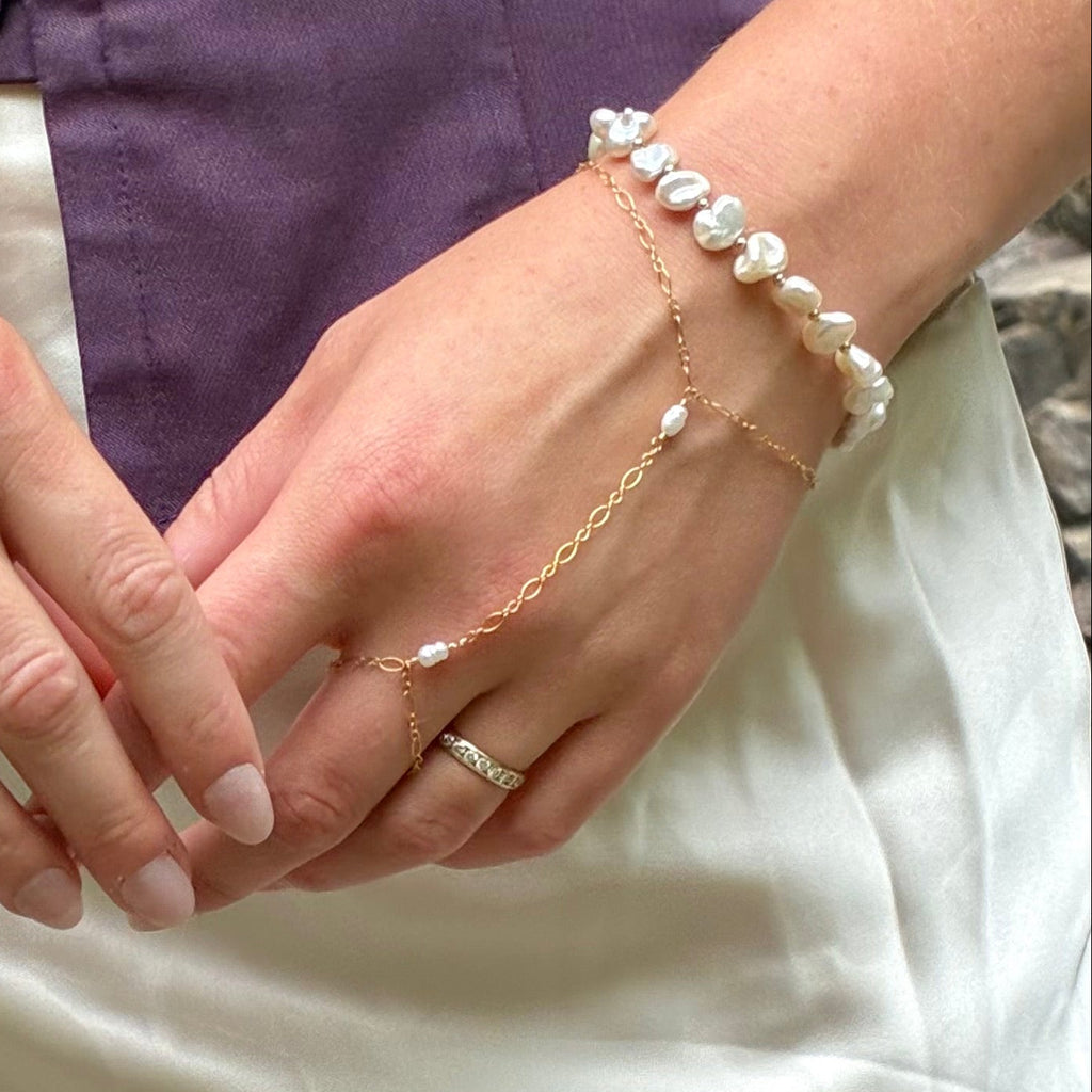Elara Hand Chain