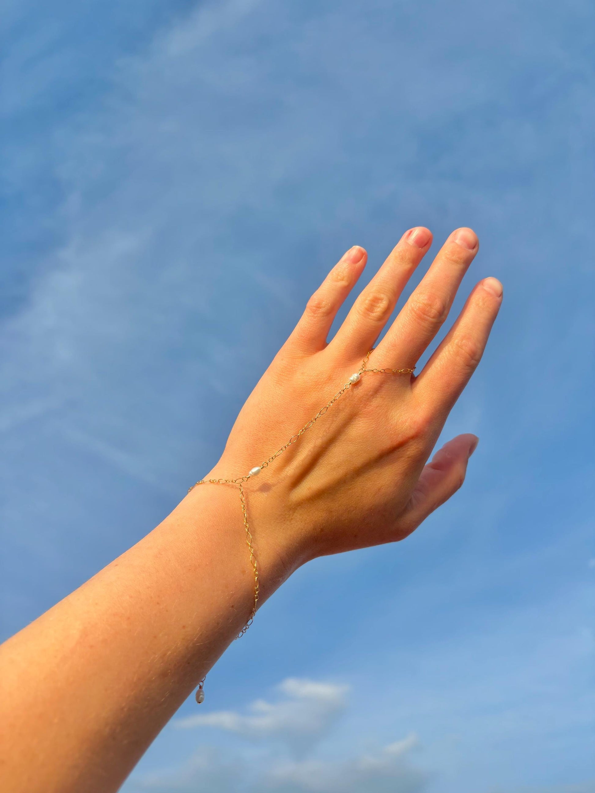 Elara Hand Chain